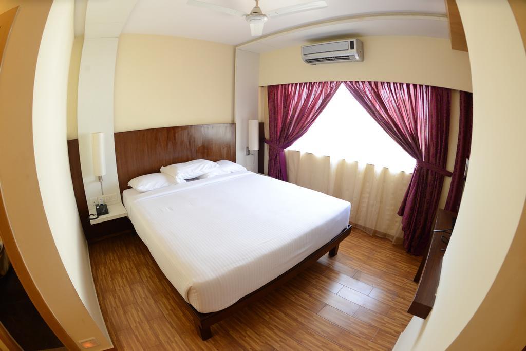 Hotel Ayush International Мангалор Номер фото